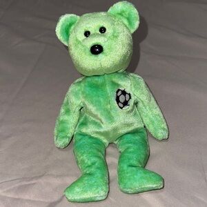 1999 Ty Beanie Baby kicks the Soccer Patch